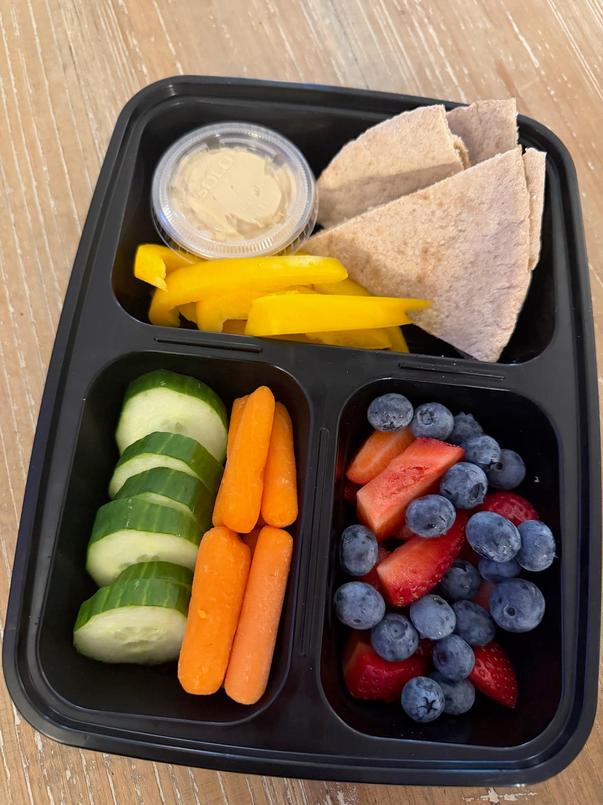 Kids Hummus & Veggies with Soft Pita